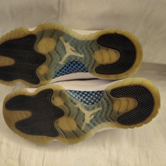 Jordan 11 Retro Low Legend Blue Carolina - Size 8